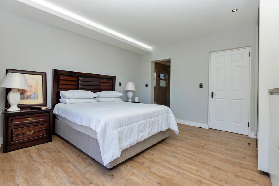 3 Bedroom Property for Sale in Calypso Beach Western Cape